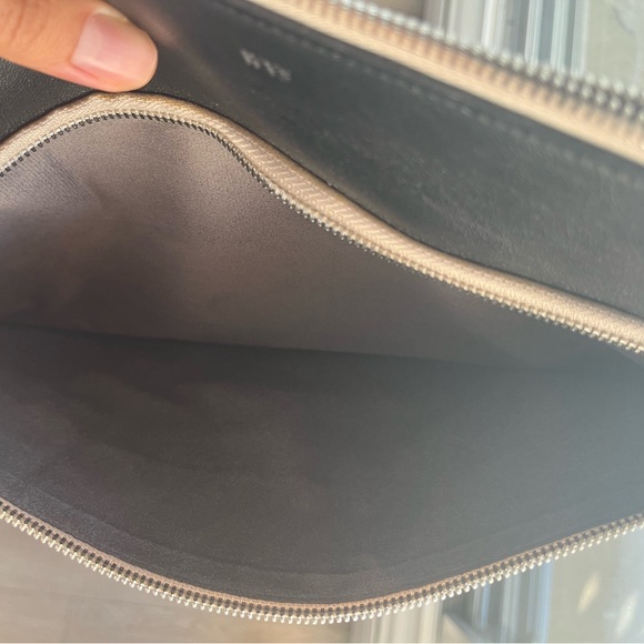 Will’s Vegan Store Large Essential Flat Pouch - Picture 5 of 7